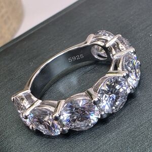 💎 7-Carat Moissanite Silver Ring – Brilliant D-Color Stones, S925 Silver